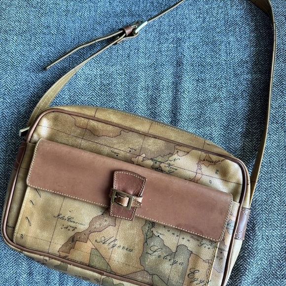 Vintage Alviero Martini HandBag - Picture 3 of 16